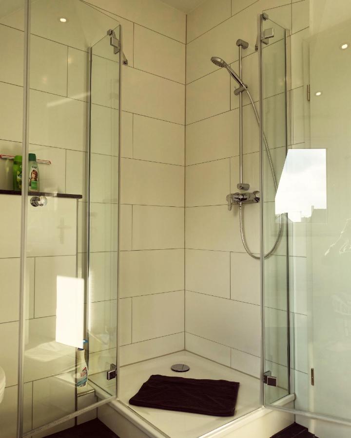 Frankes City Sleep Apartment, 6 Einzelbetten Velbert Eksteriør billede