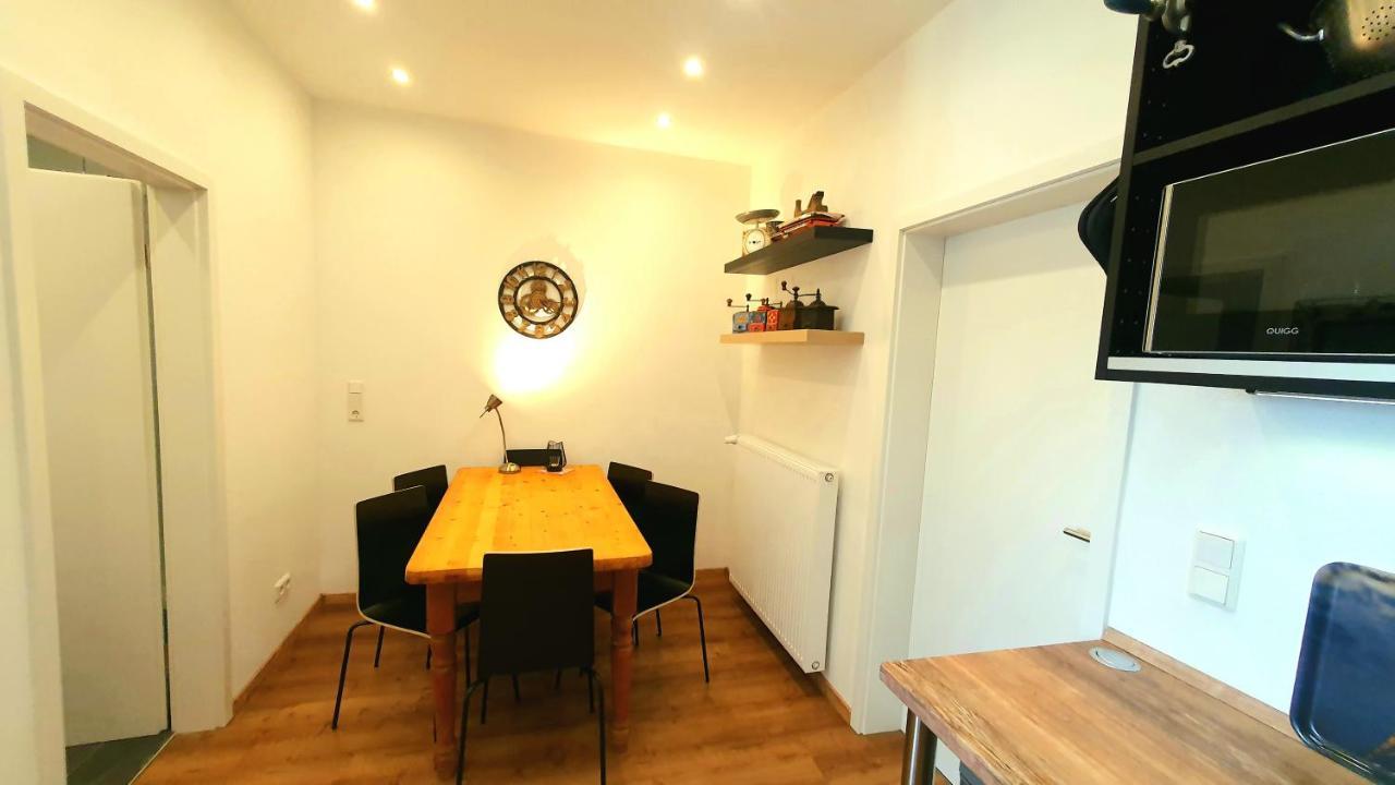 Frankes City Sleep Apartment, 6 Einzelbetten Velbert Eksteriør billede